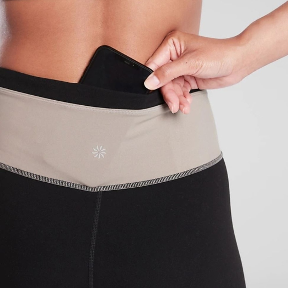 NWOT Athleta Black Chroma 7/8 Leggings - Picture 3 of 8